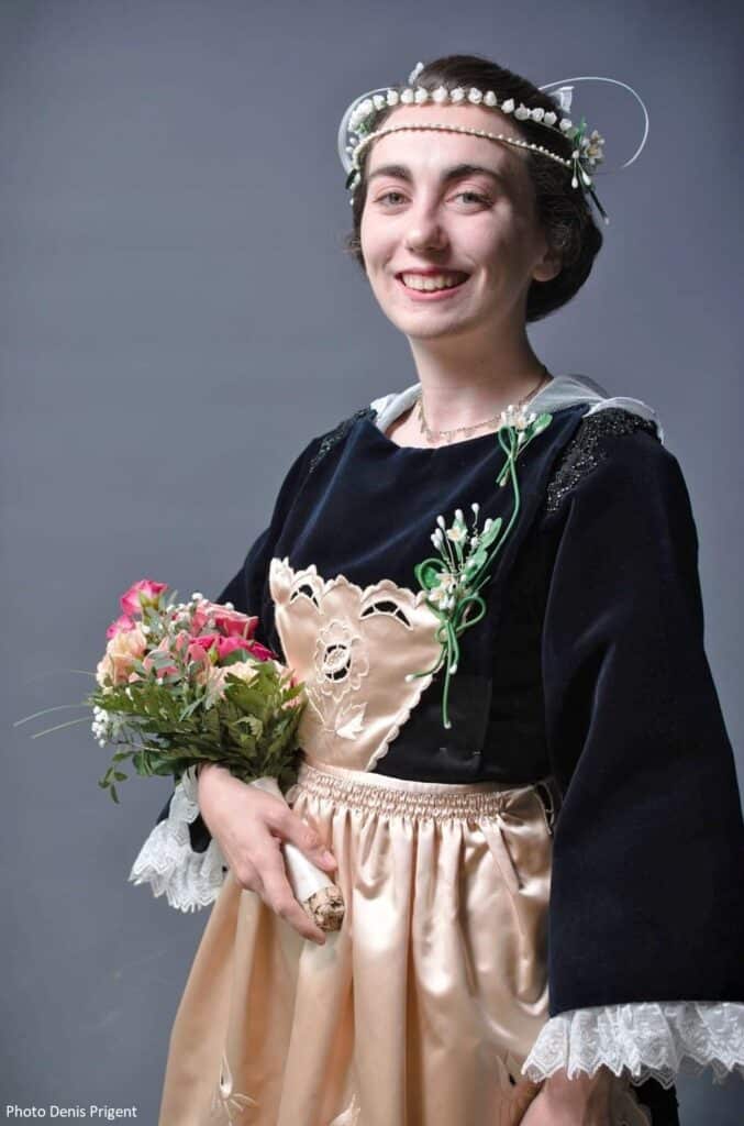 reine 677x1024 1
