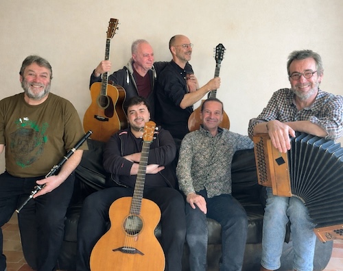 Carre Manchot Droits Reserves