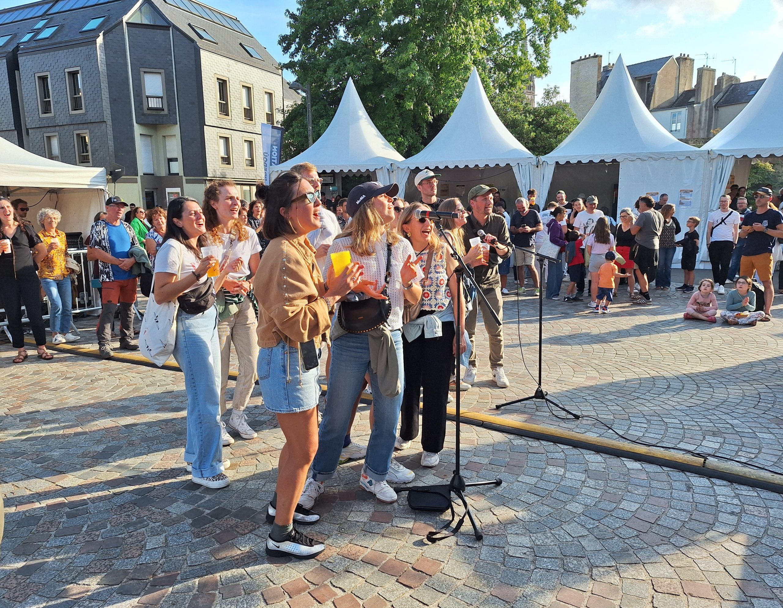 25-07-2026 Karaoke ©Clélia Steczuk Ansquer – Ti ar Vro Kemper